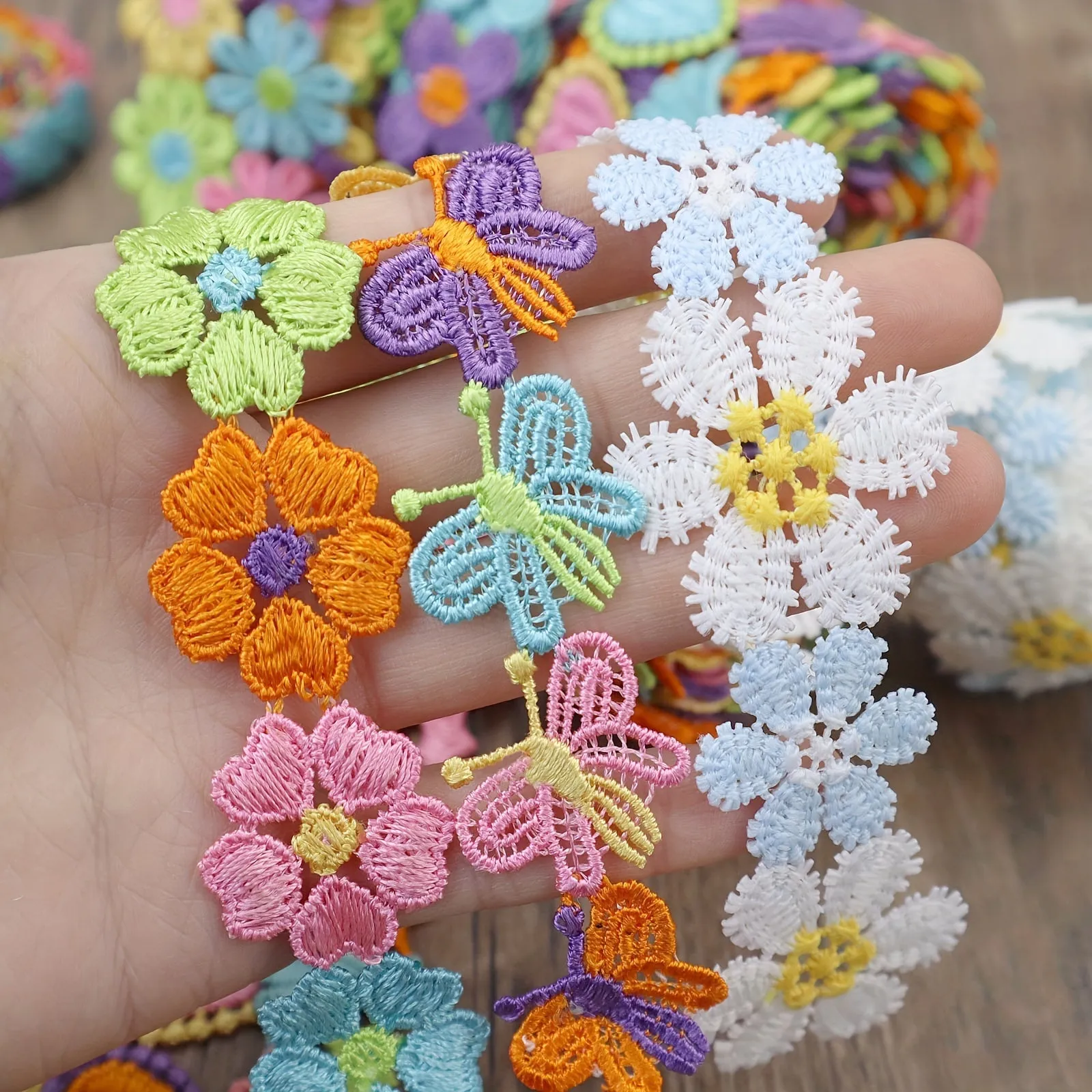 2 Yards Colorful Embroidery Lace Trim for DIY Crafts  Clothing