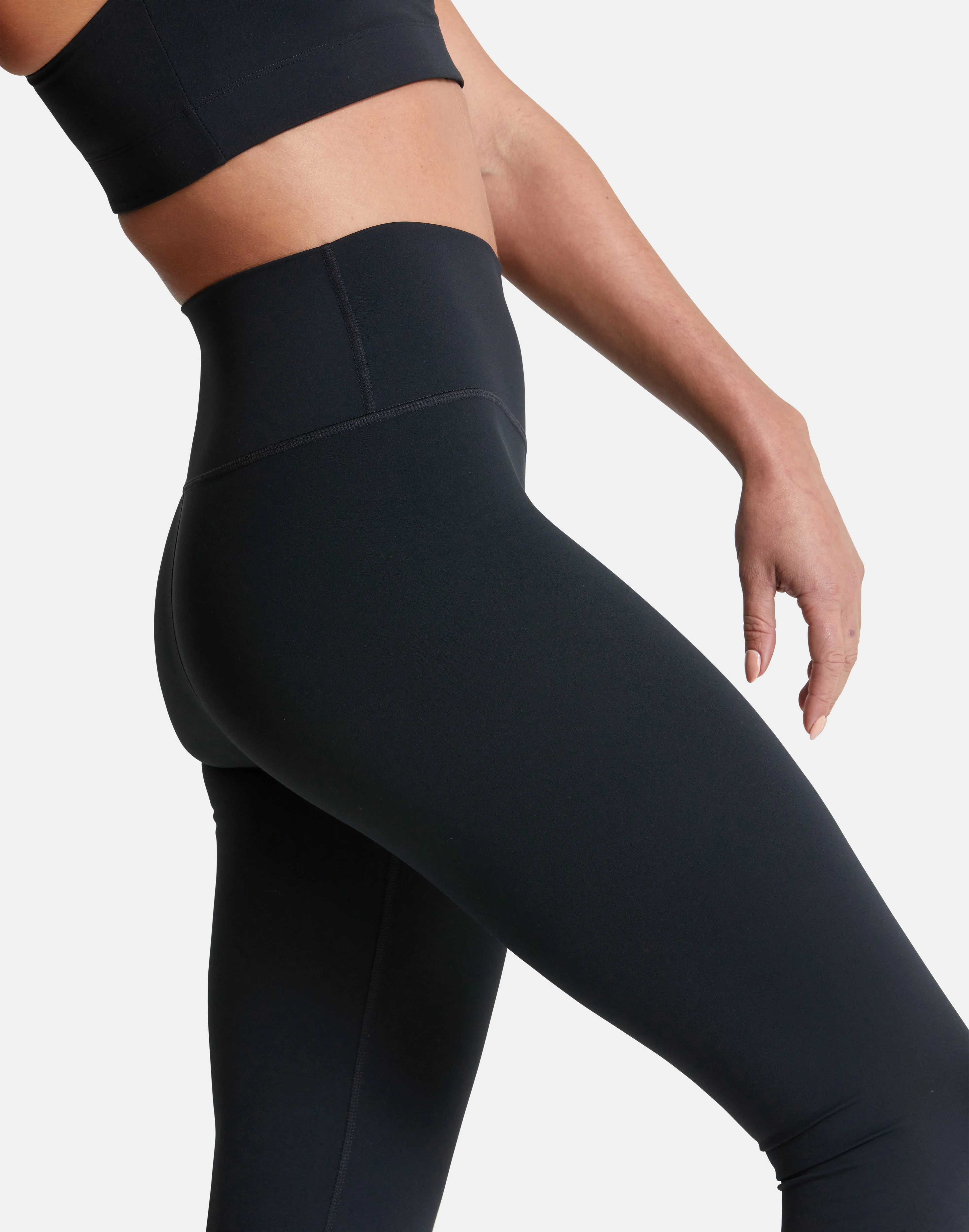 Aurora Legging in Black