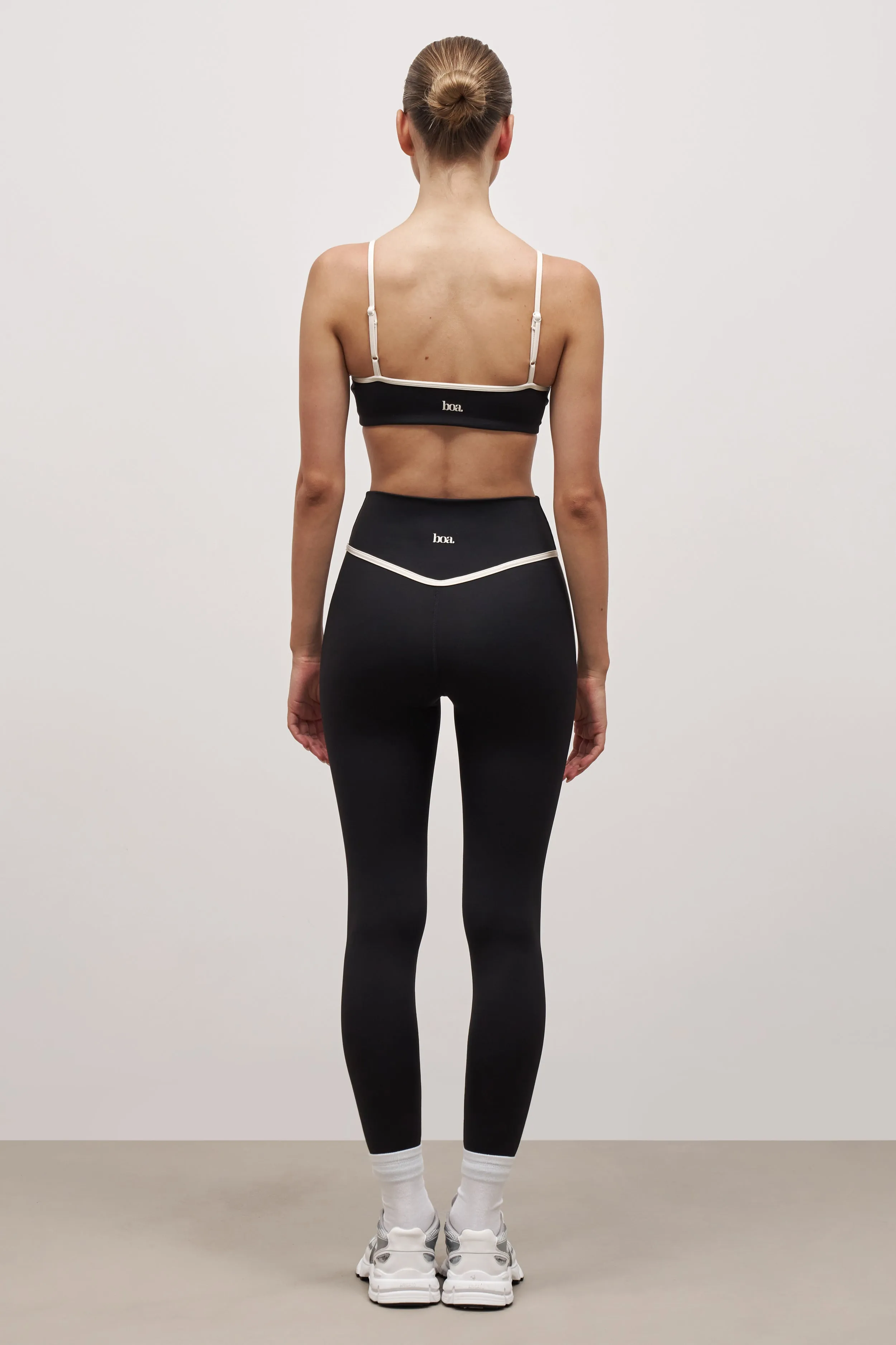 Base Contrast Trim Leggings - Black/Tofu