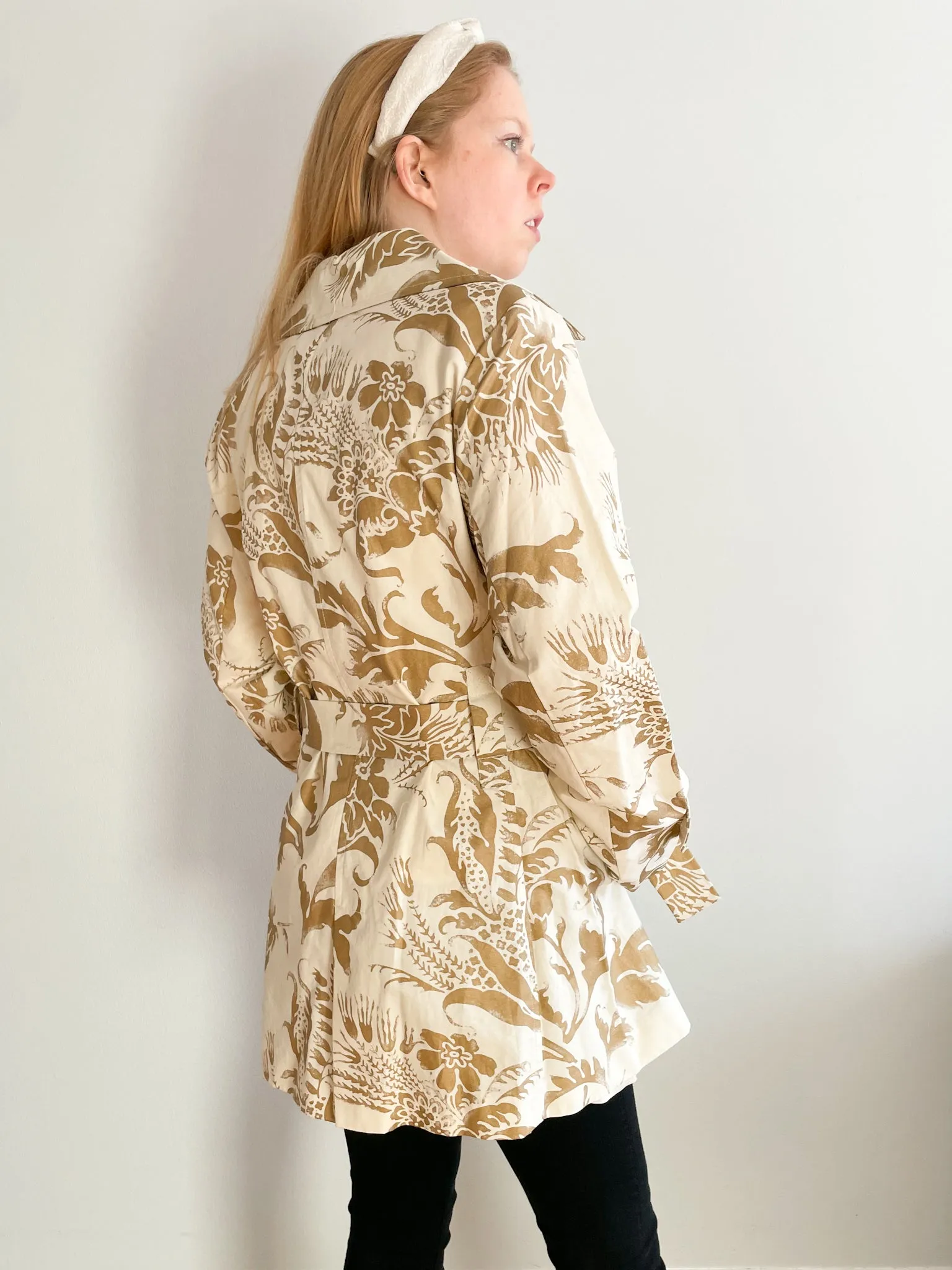 CAbi Gold Metallic and Cream Brocade Floral Cotton Linen Ladies Trench Coat NWT - Large