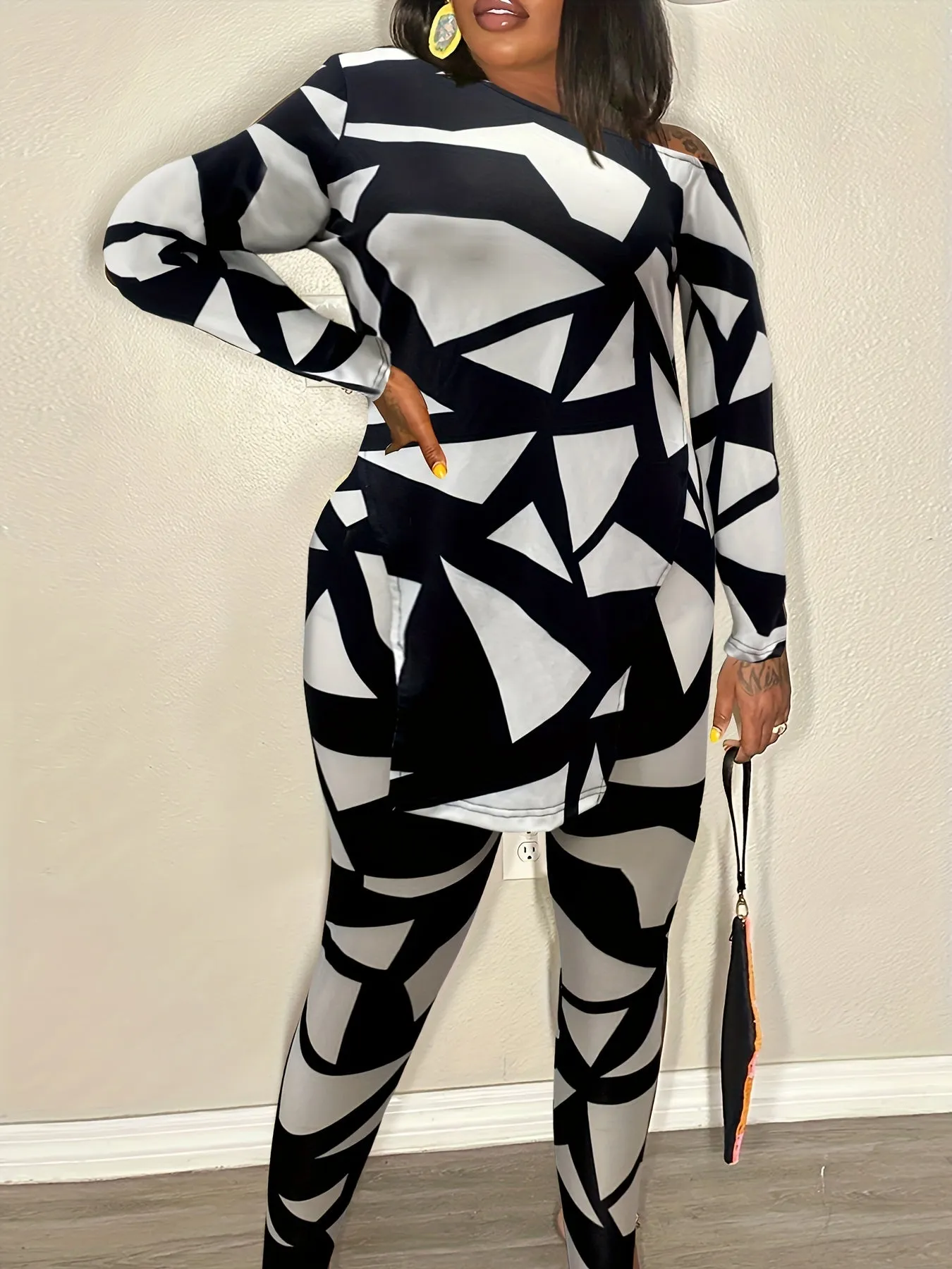 Plus Size Geo Print Two-Piece Set - Long Sleeve Slash Neck Top & Leggings Ensemble for Women