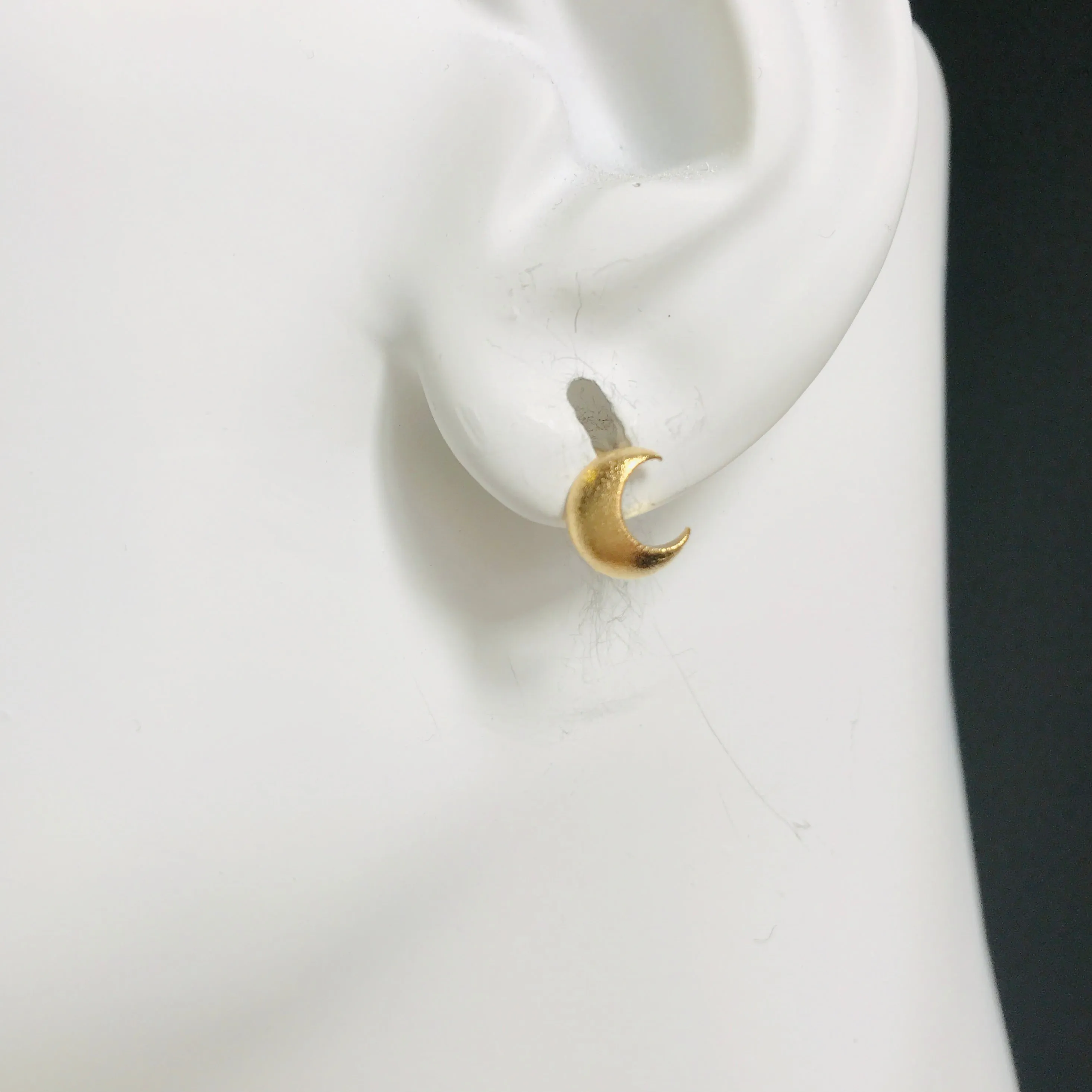 Versatile Crescent Stud Earrings Gold